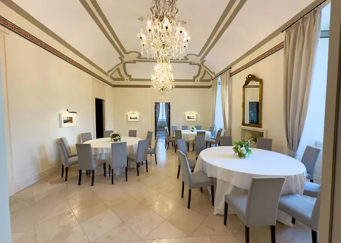 Relais Il Santissimo ホテル トゥーリ